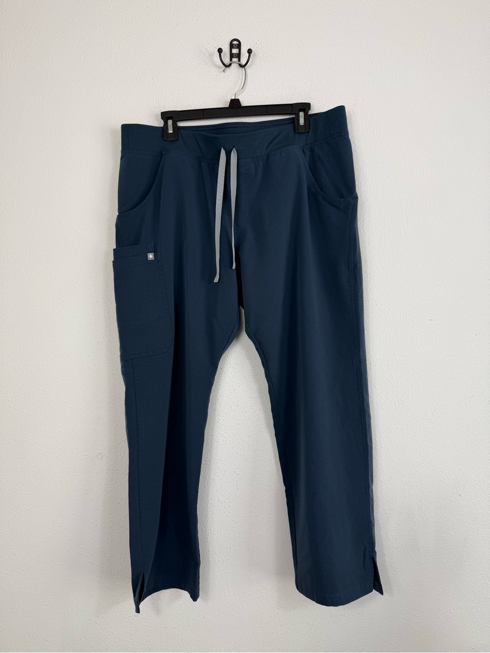 Figs Kade Cargo Scrub Pants Dark Harbor Women’s XL Petite PO 3013